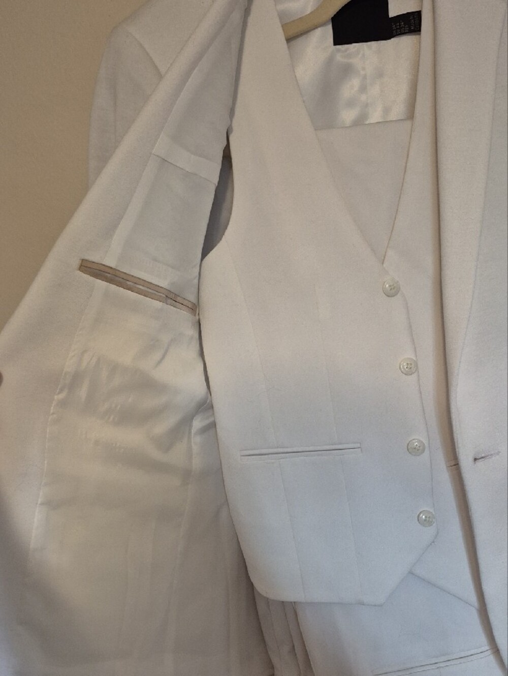 ASOS 3 Piece White Fitted Suit Blazer with Matching Vest And - Picture 2 of 7